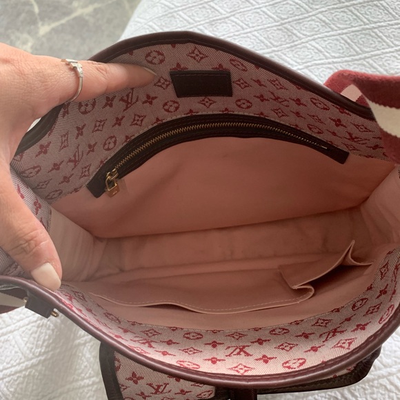 Authentic Louis Vuitton - Picture 5 of 8